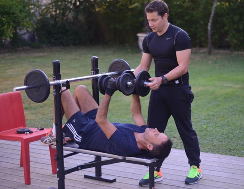 Séance de musculation avec un coach sportif à domicile - LION COACH